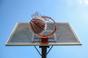 Using Tipster Insights to Make the Most of Risk-Free Bet Offers